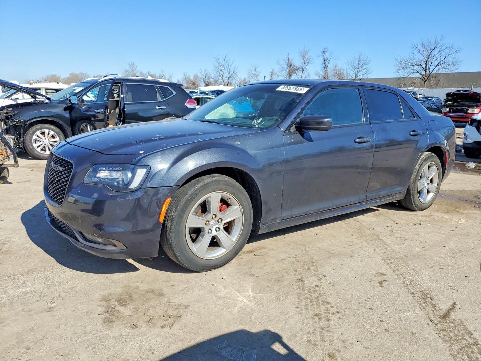 45962606 :رقم المزاد ، 2C3CCABG1KH624641 vin ، 2019 Chrysler 300 مزاد بيع