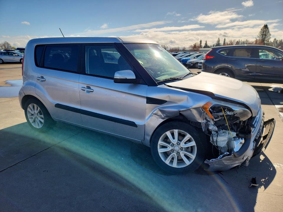 47594066 :رقم المزاد ، KNDJT2A69C7384589 vin ، 2012 Kia Soul مزاد بيع