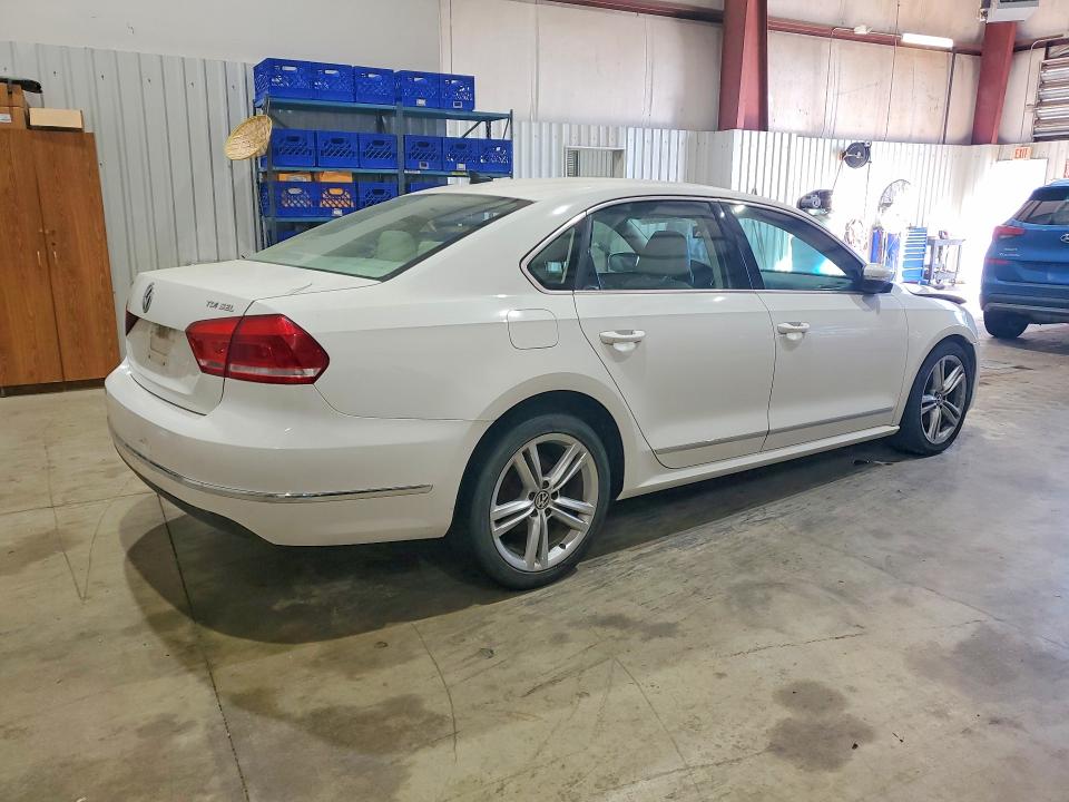 42066346 :رقم المزاد ، 1VWCV7A38FC064274 vin ، 2015 Volkswagen Passat مزاد بيع