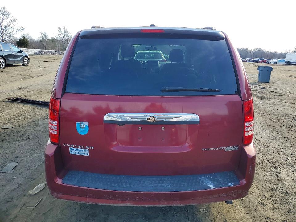 41709246 :رقم المزاد ، 2A4RR5D16AR323905 vin ، 2010 Chrysler Town & Country مزاد بيع