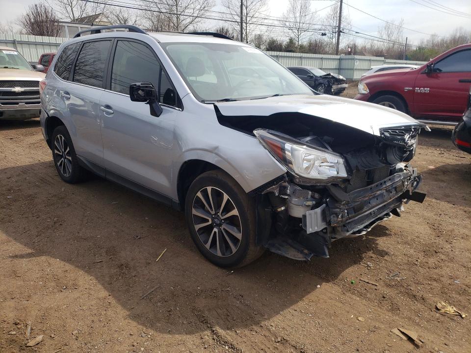 47869636 :رقم المزاد ، JF2SJGEC2JH435575 vin ، 2018 Subaru Forester مزاد بيع