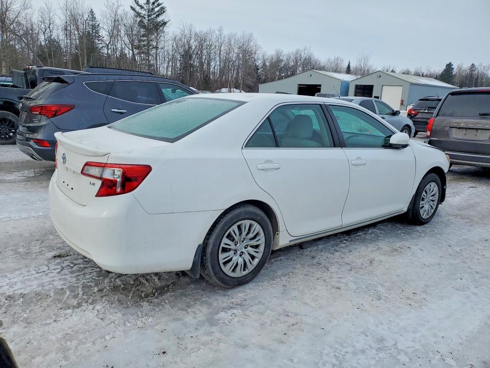 2014 Toyota Camry Le 4dr მანქანა იყიდება აუქციონზე, vin: 4T1BF1FK4EU731452, აუქციონის ნომერი: 75317675