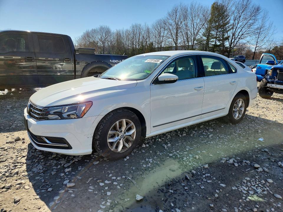 Auction sale of the 2017 Volkswagen Passat, vin: 1VWAT7A37HC026325, lot number: 47201606