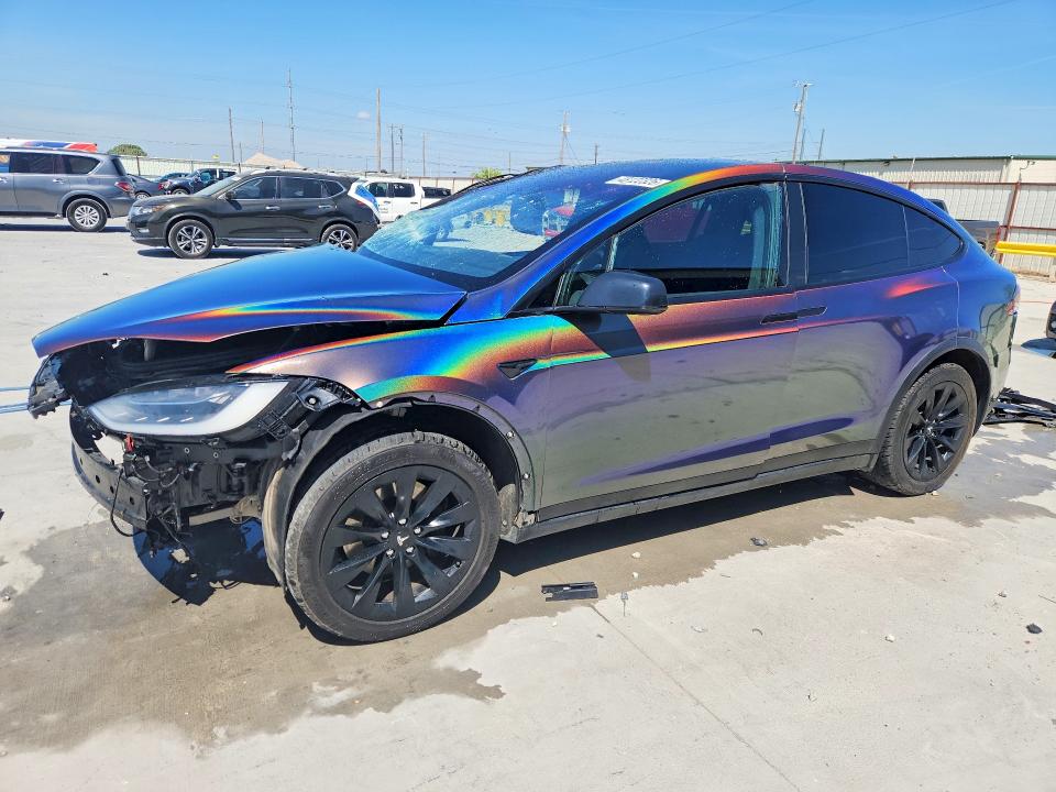 48122326 :رقم المزاد ، 5YJXCBE23JF090047 vin ، 2018 Tesla Model X مزاد بيع
