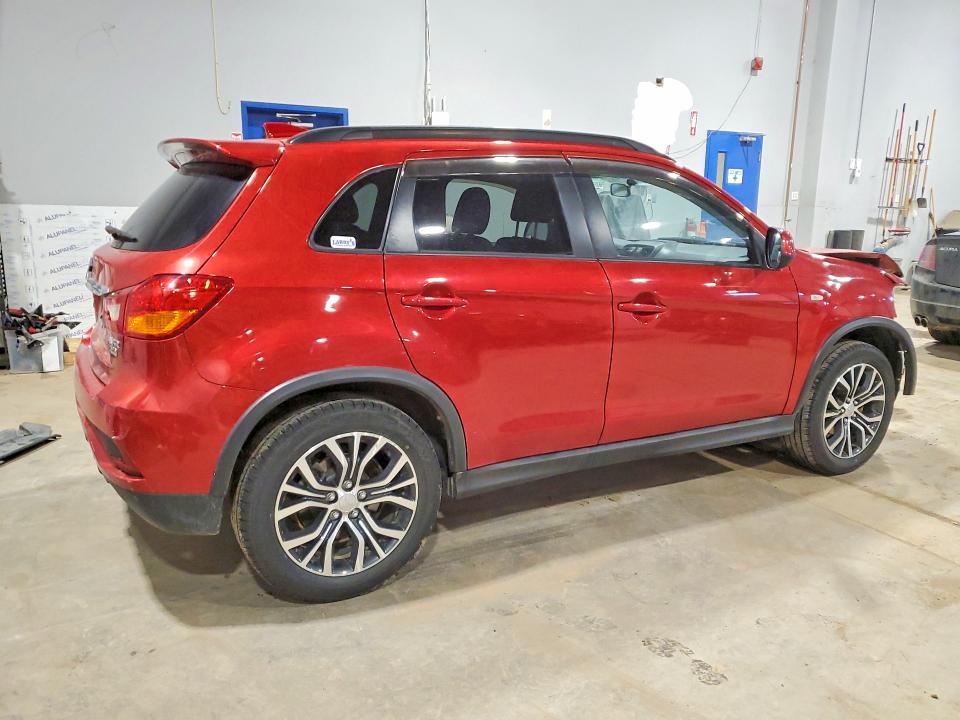 47808946 :رقم المزاد ، JA4AJ4AW5JZ603562 vin ، 2018 Mitsubishi Rvr مزاد بيع