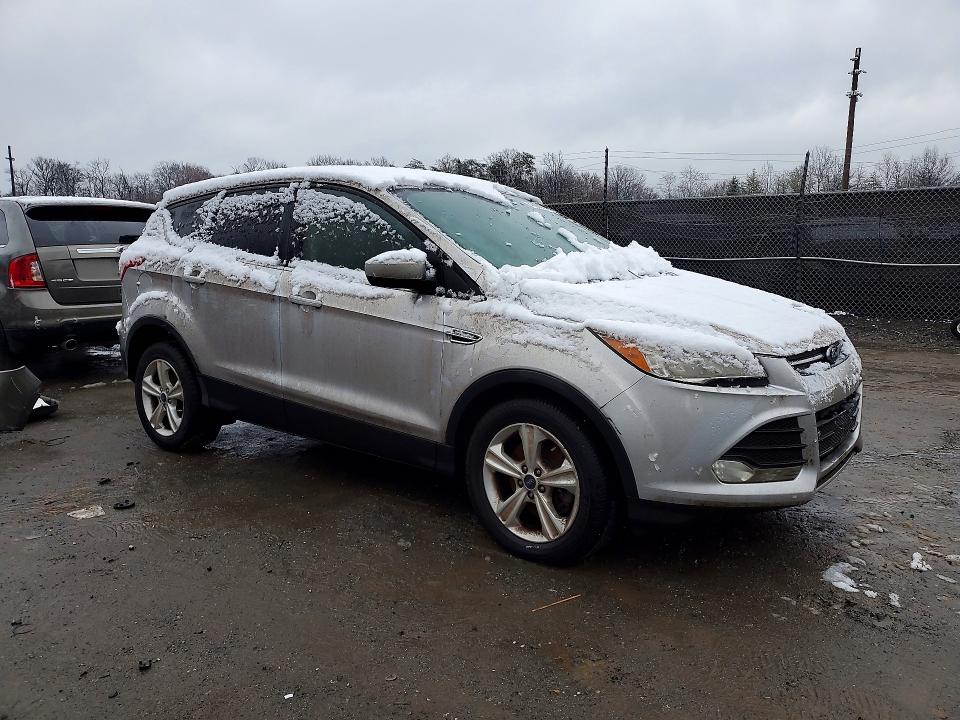 Продажа на аукционе авто 2016 Ford Escape, vin: 1FMCU9GXXGUB12117, номер лота: 46004406