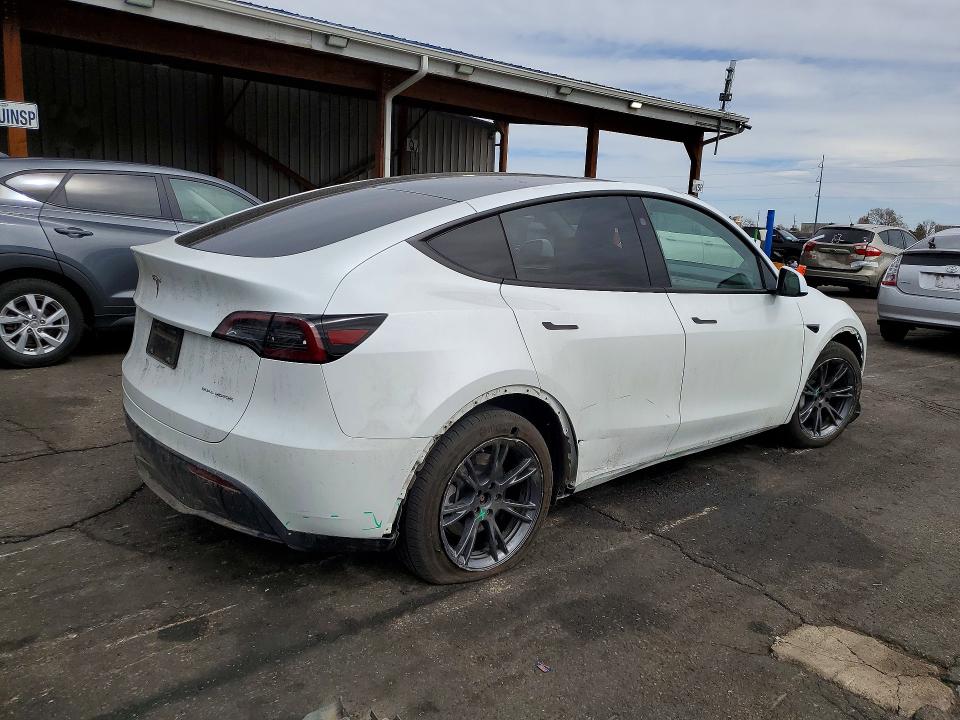2024 Tesla Model Y მანქანა იყიდება აუქციონზე, vin: 7SAYGAEE6RF191837, აუქციონის ნომერი: 46175076
