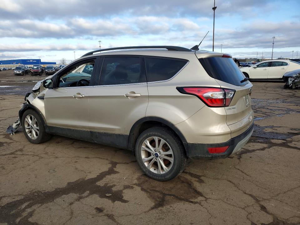 47424226 :رقم المزاد ، 1FMCU9HDXJUD56409 vin ، 2018 Ford Escape مزاد بيع