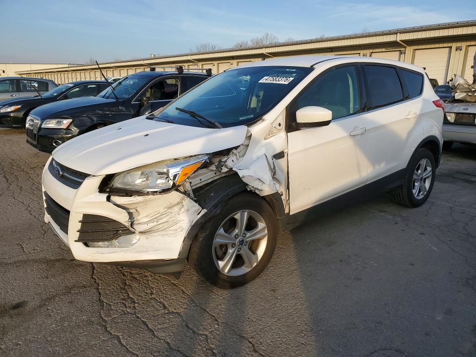47583376 :رقم المزاد ، 1FMCU9G97FUB32695 vin ، 2015 Ford Escape مزاد بيع