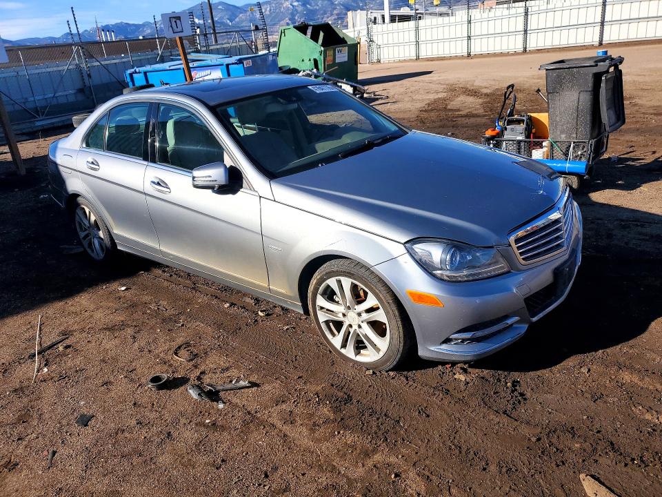 Продаж на аукціоні авто 2012 Mercedes-benz C, vin: WDDGF4HBXCA656186, номер лоту: 41647776