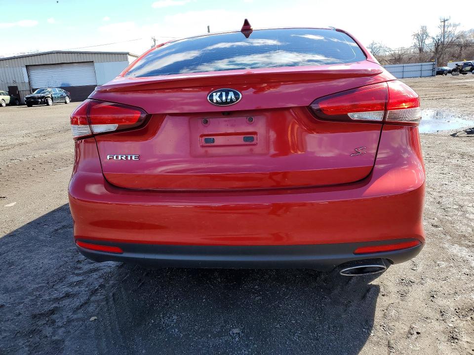 46047856 :رقم المزاد ، 3KPFL4A72HE028745 vin ، 2017 Kia Forte مزاد بيع