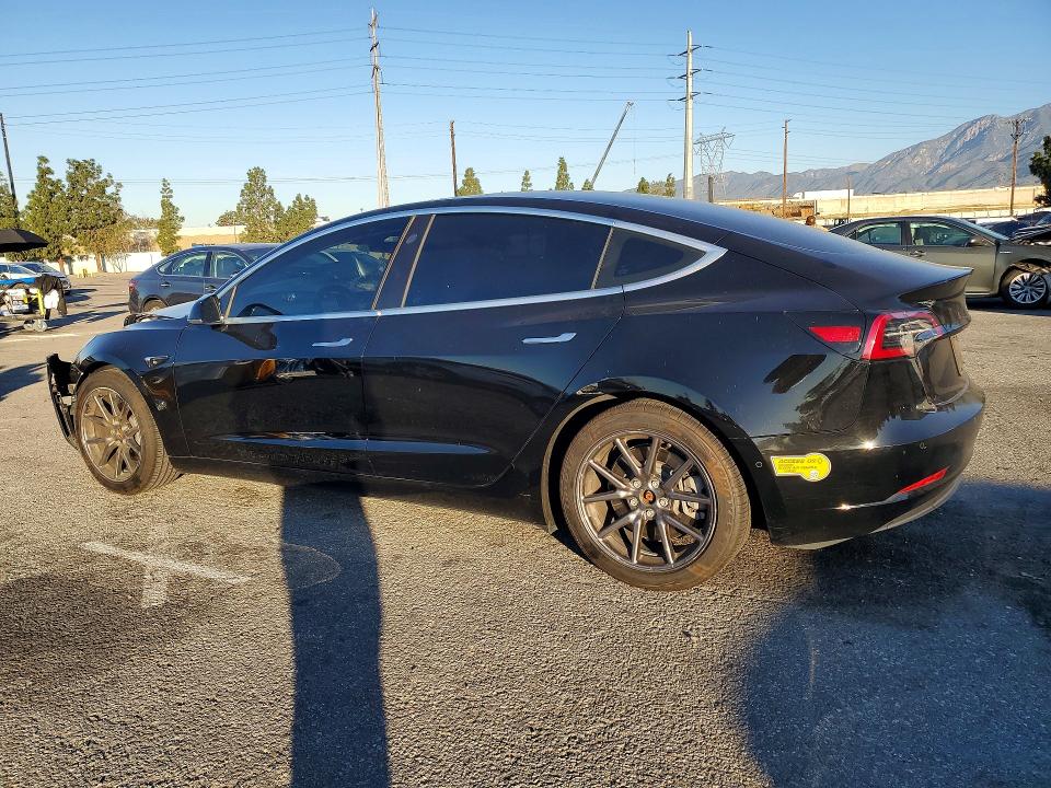 2020 Tesla Model 3 მანქანა იყიდება აუქციონზე, vin: 5YJ3E1EA9LF804731, აუქციონის ნომერი: 46585586