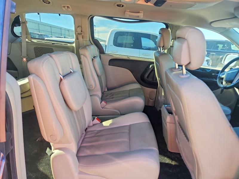 45889846 :رقم المزاد ، 2C4RC1BG5FR505822 vin ، 2015 Chrysler Town & Country مزاد بيع