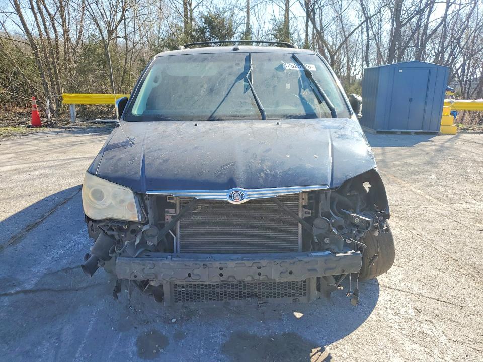 Продаж на аукціоні авто 2009 Chrysler Town & Country, vin: 2A8HR64X89R572318, номер лоту: 47525126