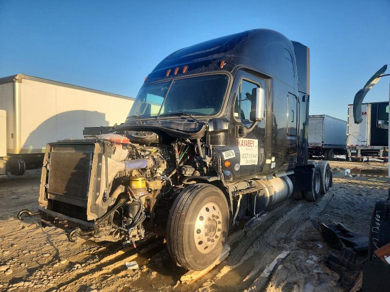 45846216 :رقم المزاد ، 3AKJGLDV0LDLG7634 vin ، 2020 Freigliner Cascadia 125 مزاد بيع