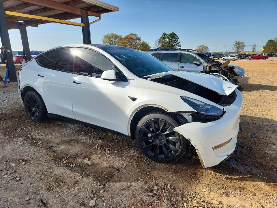 Продажа на аукционе авто 2023 Tesla Model Y, vin: 7SAYGAEEXPF598556, номер лота: 46159366