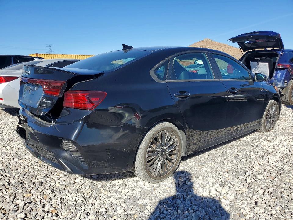 2023 Kia Forte მანქანა იყიდება აუქციონზე, vin: 3KPF54AD5PE653381, აუქციონის ნომერი: 46682186