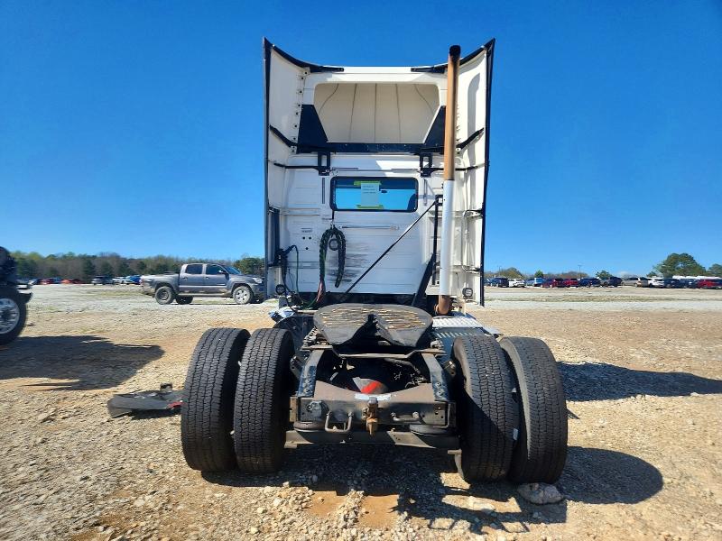 2017 Volvo Vnl მანქანა იყიდება აუქციონზე, vin: 4V4N39TGXHN988112, აუქციონის ნომერი: 46209326