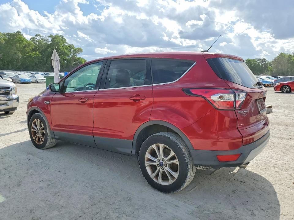 48315626 :رقم المزاد ، 1FMCU0GD9HUE86785 vin ، 2017 Ford Escape مزاد بيع