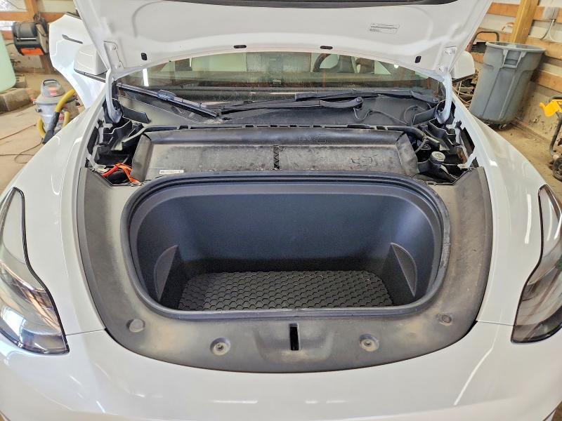 47082656 :رقم المزاد ، 7SAYGDEF9NF372094 vin ، 2022 Tesla Model Y مزاد بيع