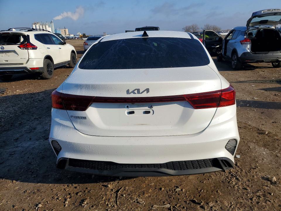 2024 Kia Forte მანქანა იყიდება აუქციონზე, vin: 3KPF24AD2RE695664, აუქციონის ნომერი: 46662456