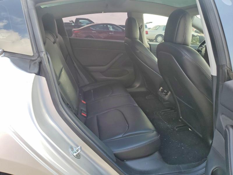 Продажа на аукционе авто 2018 Tesla Model 3, vin: 5YJ3E1EA6JF007883, номер лота: 47734766