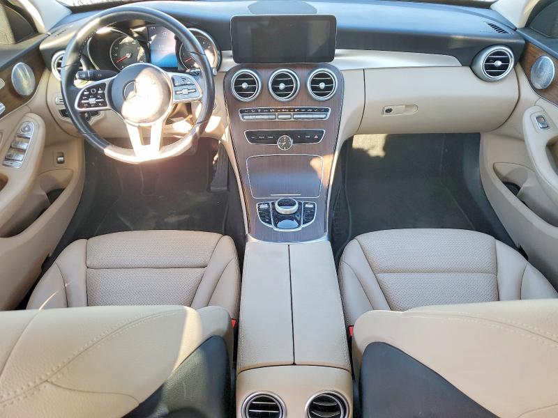 46951796 :رقم المزاد ، W1KWF8DB2LR598262 vin ، 2020 Mercedes-benz C مزاد بيع