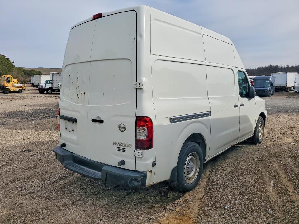 47395536 :رقم المزاد ، 1N6BF0LY0JN818290 vin ، 2018 Nissan Nv2500 مزاد بيع