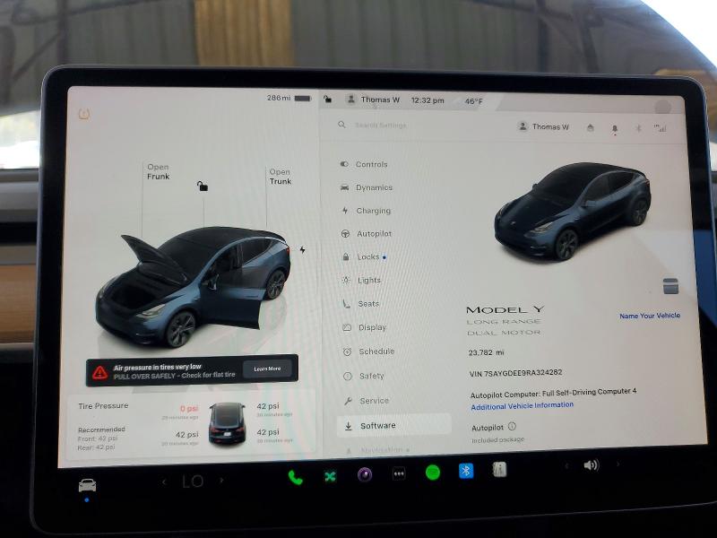 Продажа на аукционе авто 2024 Tesla Model Y, vin: 7SAYGDEE9RA324282, номер лота: 45869906