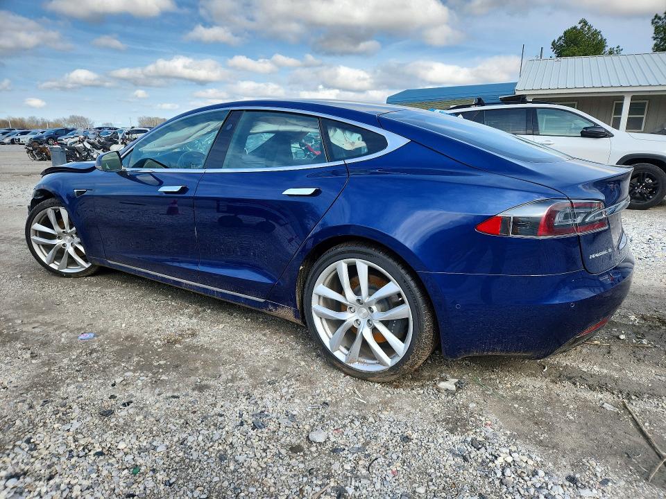 Продажа на аукционе авто 2018 Tesla Model S, vin: 5YJSA1E23JF250552, номер лота: 79783335