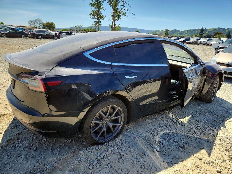 46225046 :رقم المزاد ، 5YJ3E1EA9KF304258 vin ، 2019 Tesla Model 3 مزاد بيع
