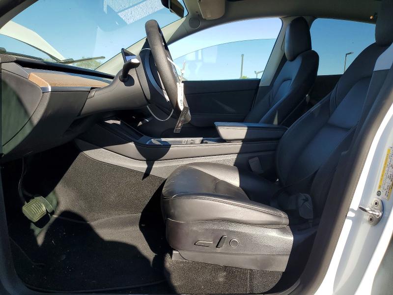 46548926 :رقم المزاد ، 7SAYGDEE8NF435497 vin ، 2022 Tesla Model Y مزاد بيع