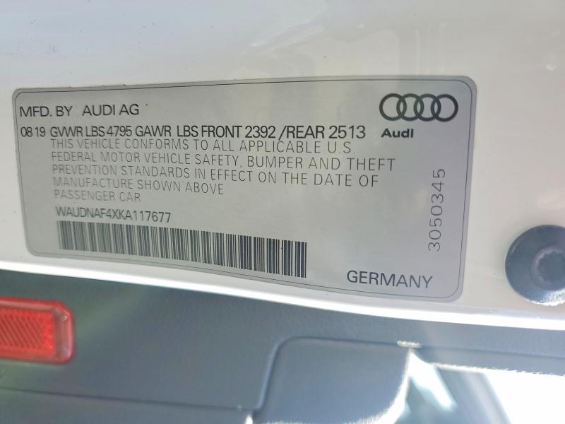 46543196 :رقم المزاد ، WAUDNAF4XKA117677 vin ، 2019 Audi A4 مزاد بيع