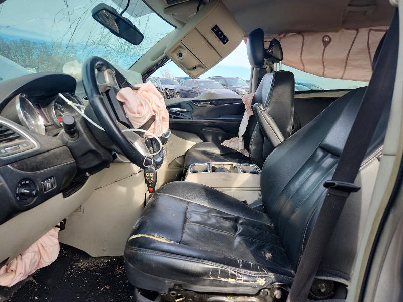 79527575 :رقم المزاد ، 2C4RC1BG5GR113974 vin ، 2016 Chrysler Town & Country مزاد بيع
