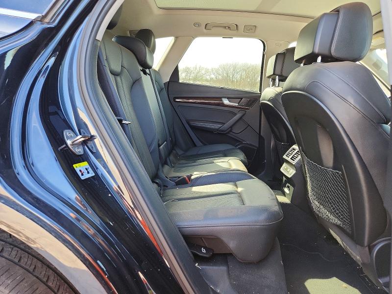 47280036 :رقم المزاد ، WA1CNBFY6J2127083 vin ، 2018 Audi Q5 مزاد بيع