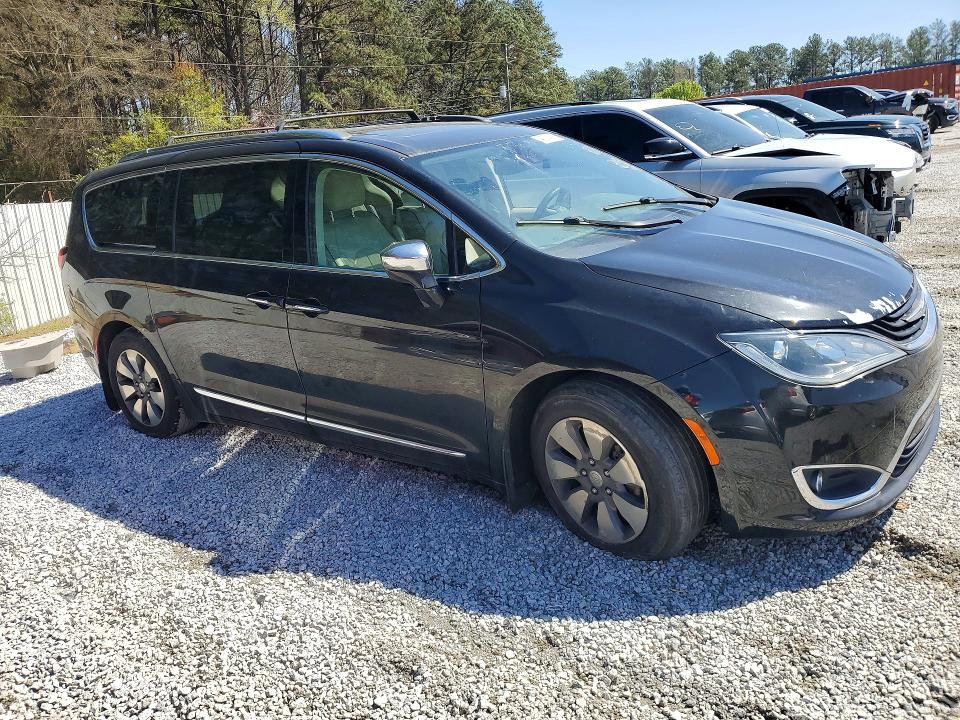 Продаж на аукціоні авто 2018 Chrysler Pacifica, vin: 2C4RC1N76JR144881, номер лоту: 46001906
