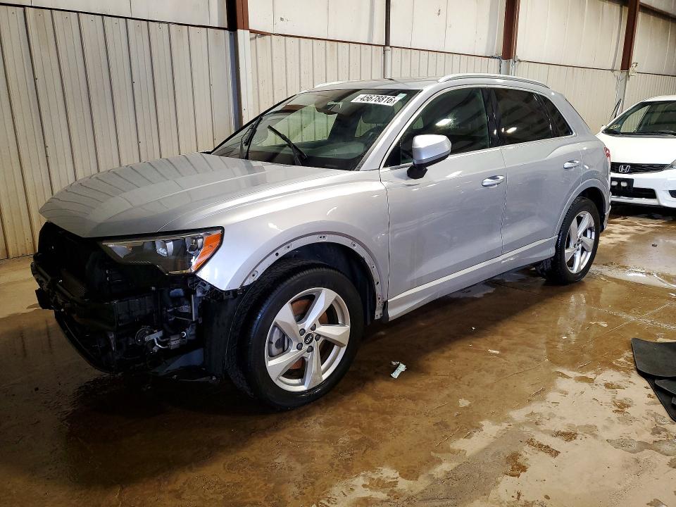 45678816 :رقم المزاد ، WA1AUCF3XM1131944 vin ، 2021 Audi Q3 مزاد بيع