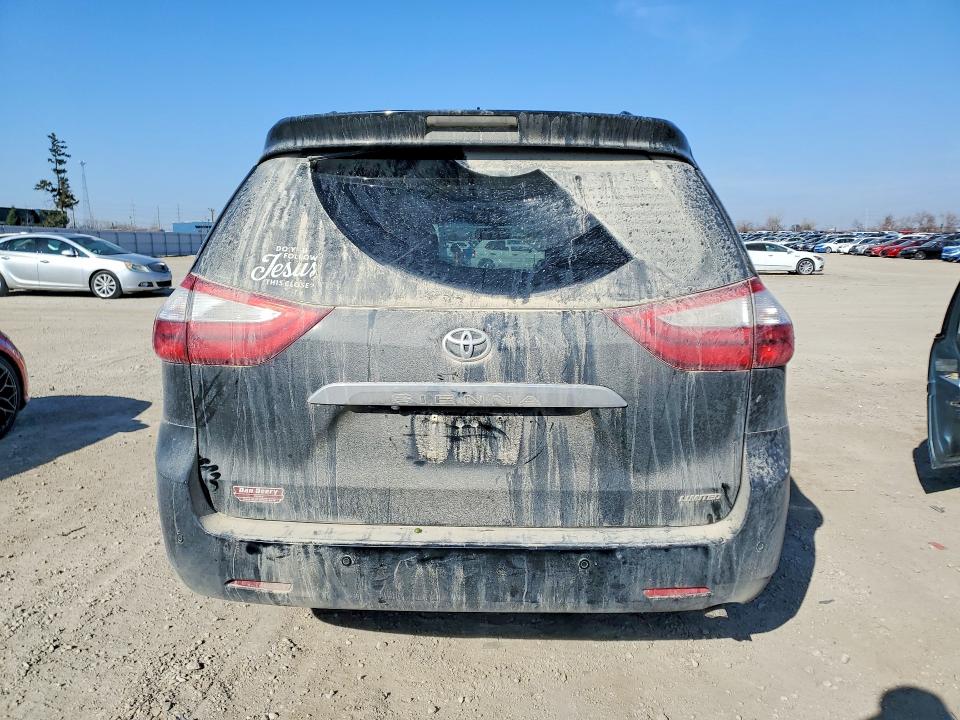 2015 Toyota Sienna მანქანა იყიდება აუქციონზე, vin: 5TDYK3DC5FS527525, აუქციონის ნომერი: 46813696