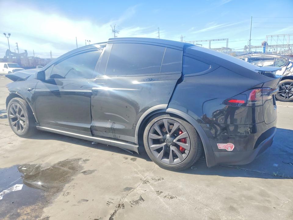 79569585 :رقم المزاد ، 7SAXCBE69RF437446 vin ، 2024 Tesla Model X مزاد بيع