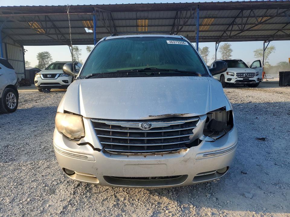 2005 Chrysler Town & Country მანქანა იყიდება აუქციონზე, vin: 2C4GP54L05R140848, აუქციონის ნომერი: 46373356