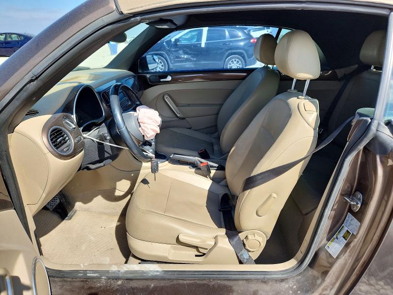 2013 Volkswagen Beetle მანქანა იყიდება აუქციონზე, vin: 3VW5X7AT4DM829060, აუქციონის ნომერი: 47215666