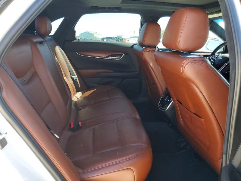 41826016 :رقم المزاد ، 2G61R5S33J9121730 vin ، 2018 Cadillac Xts مزاد بيع