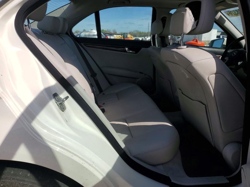 2010 Mercedes-benz C მანქანა იყიდება აუქციონზე, vin: WDDGF5EB3AF429383, აუქციონის ნომერი: 46828326
