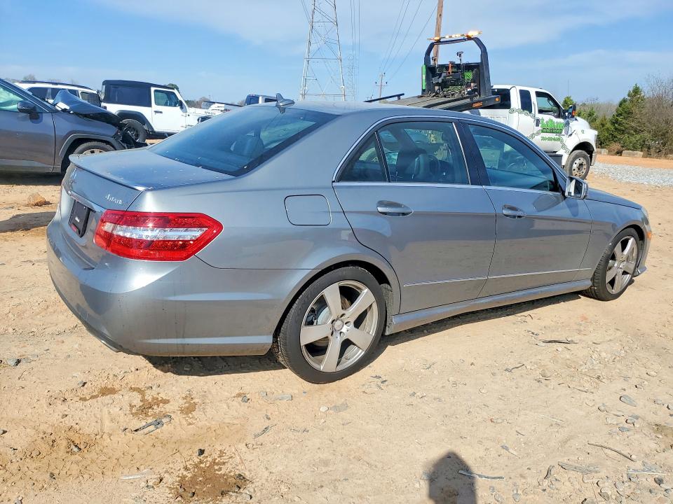 2011 Mercedes-benz E მანქანა იყიდება აუქციონზე, vin: WDDHF8HB9BA460850, აუქციონის ნომერი: 46448336