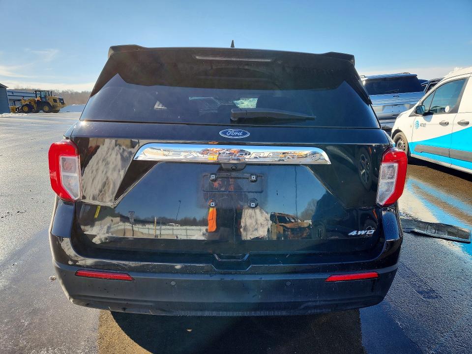 Продажа на аукционе авто 2022 Ford Explorer, vin: 1FMSK8BH3NGA02792, номер лота: 79568435