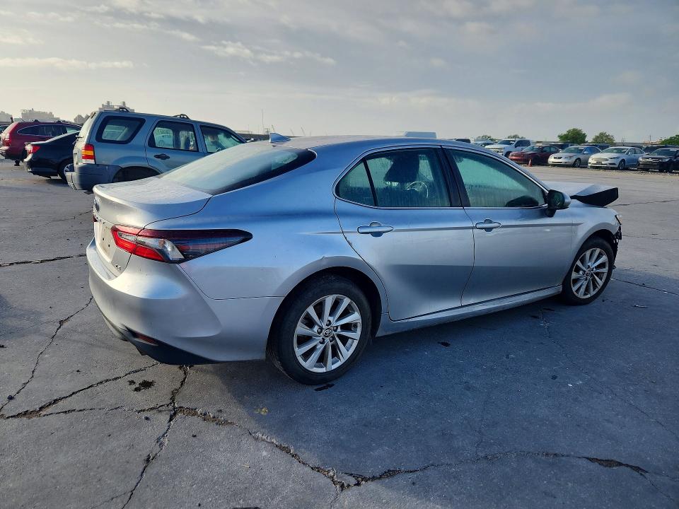 2024 Toyota Camry მანქანა იყიდება აუქციონზე, vin: 4T1C11AK0RU842984, აუქციონის ნომერი: 47893546