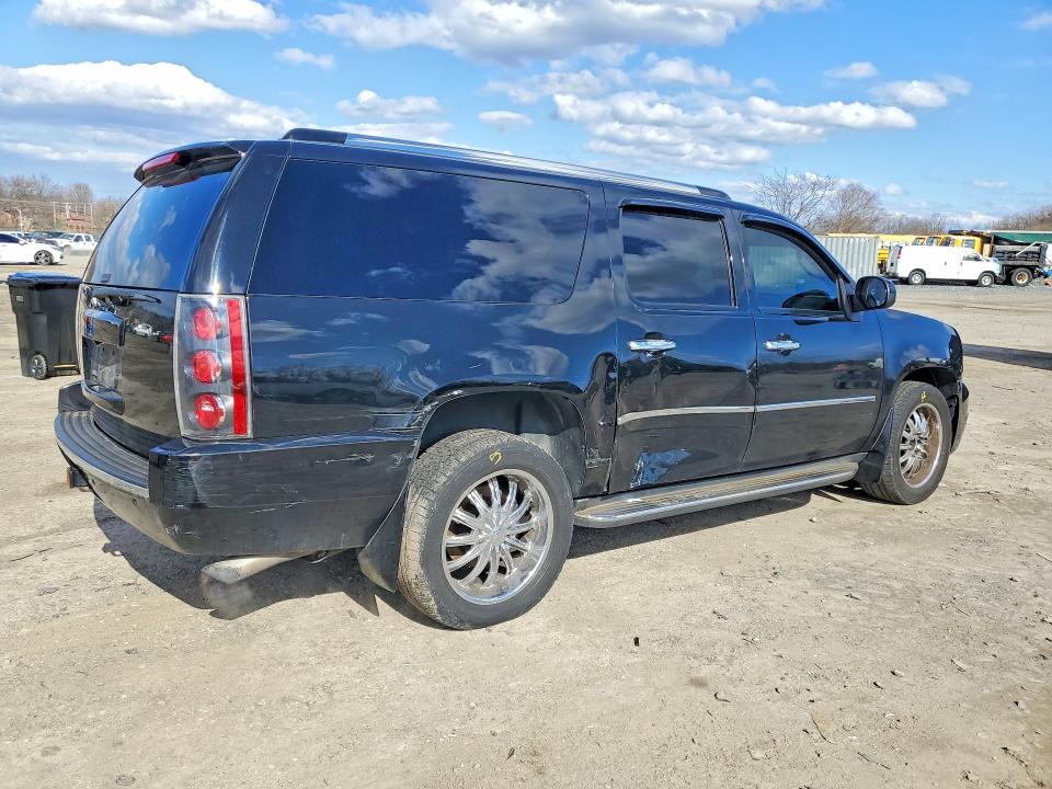 46282316 :رقم المزاد ، 1GKS2MEF9CR231202 vin ، 2012 Gmc Yukon Xl مزاد بيع