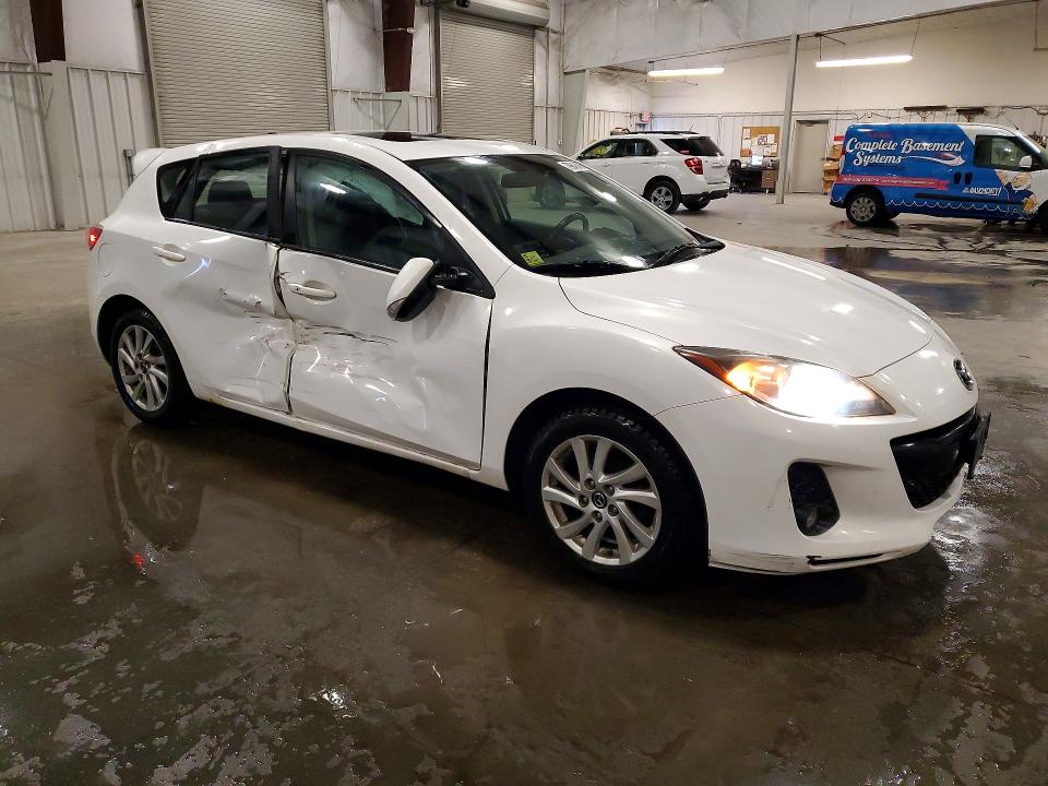 79646485 :رقم المزاد ، JM1BL1M74D1805819 vin ، 2013 Mazda 3 مزاد بيع