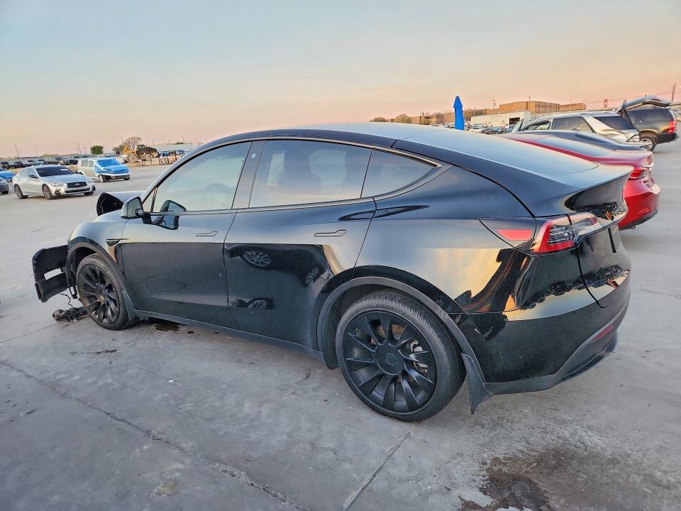 Продажа на аукционе авто 2023 Tesla Model Y, vin: 7SAYGDEE9PA094059, номер лота: 46488076