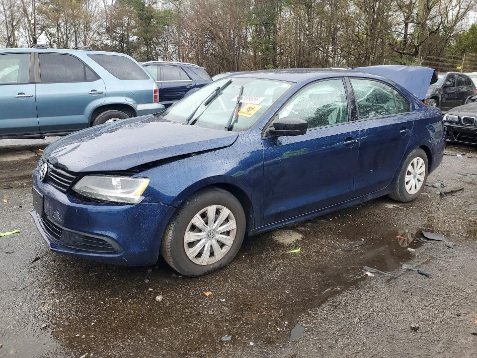 46058656 :رقم المزاد ، 3VW2K7AJ3EM357712 vin ، 2014 Volkswagen Jetta مزاد بيع